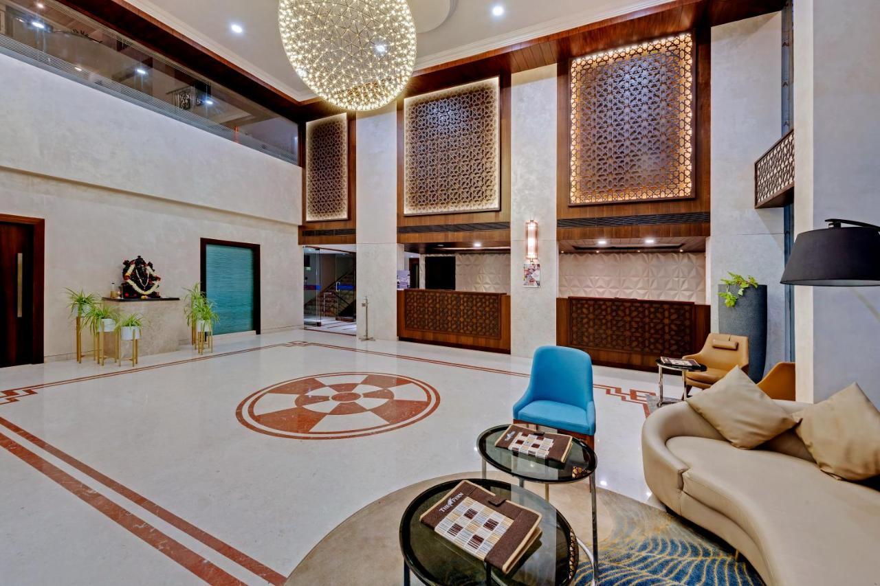 The Fern Residency Hubballi Екстериор снимка