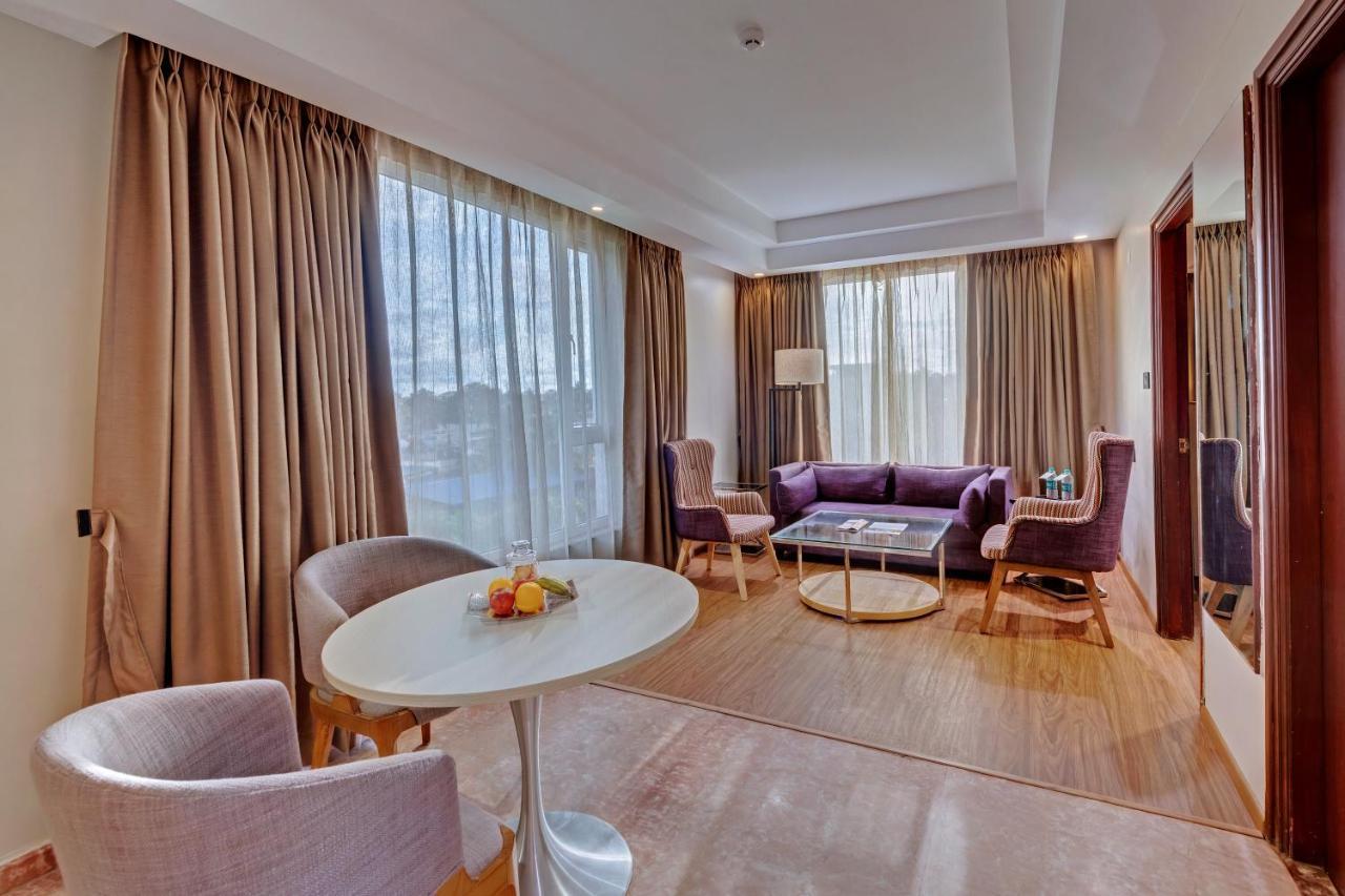 The Fern Residency Hubballi Екстериор снимка