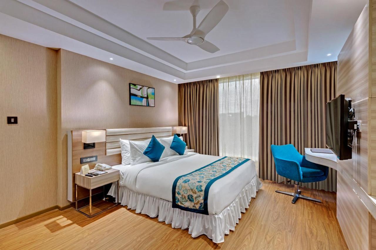 The Fern Residency Hubballi Екстериор снимка