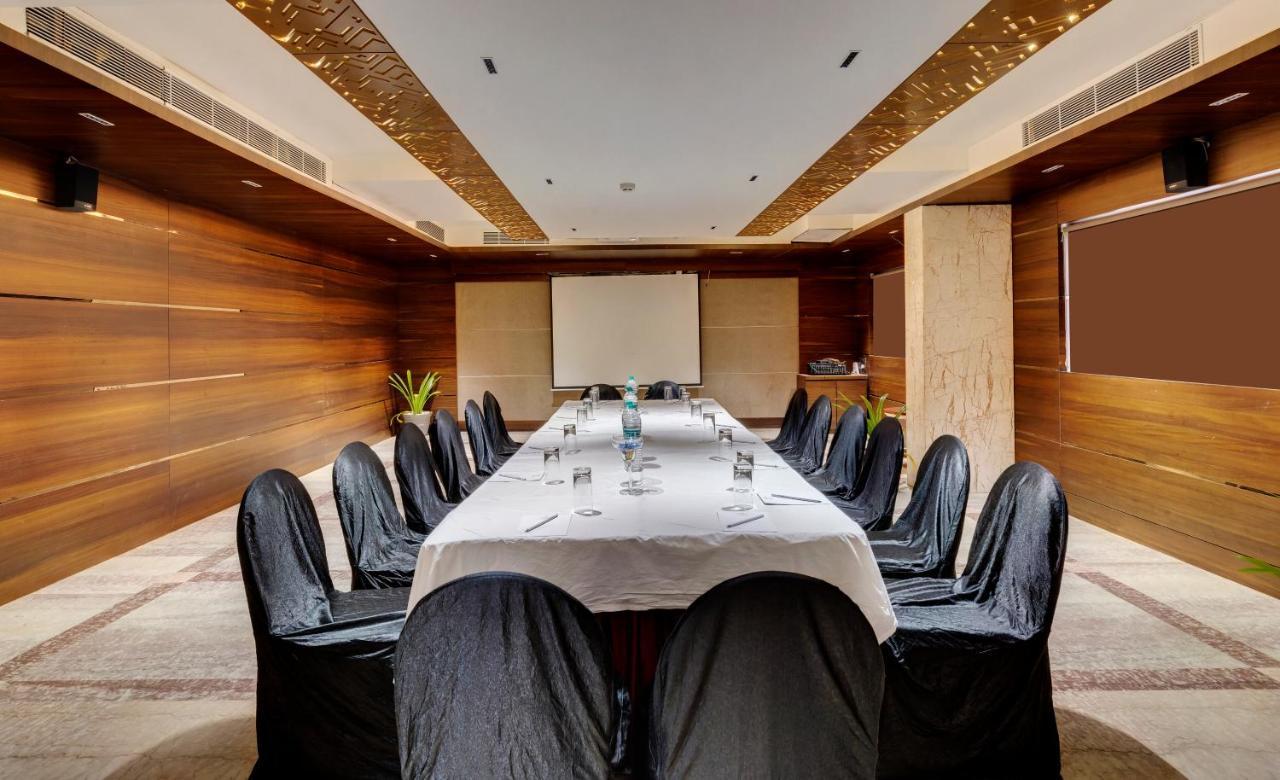 The Fern Residency Hubballi Екстериор снимка